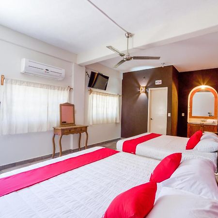 Oyo Hotel Posada Lys, Zihuatanejo Eksteriør billede